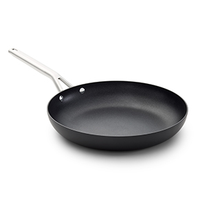 Calphalon hard-anodized Nonstick 8" Frying Pan